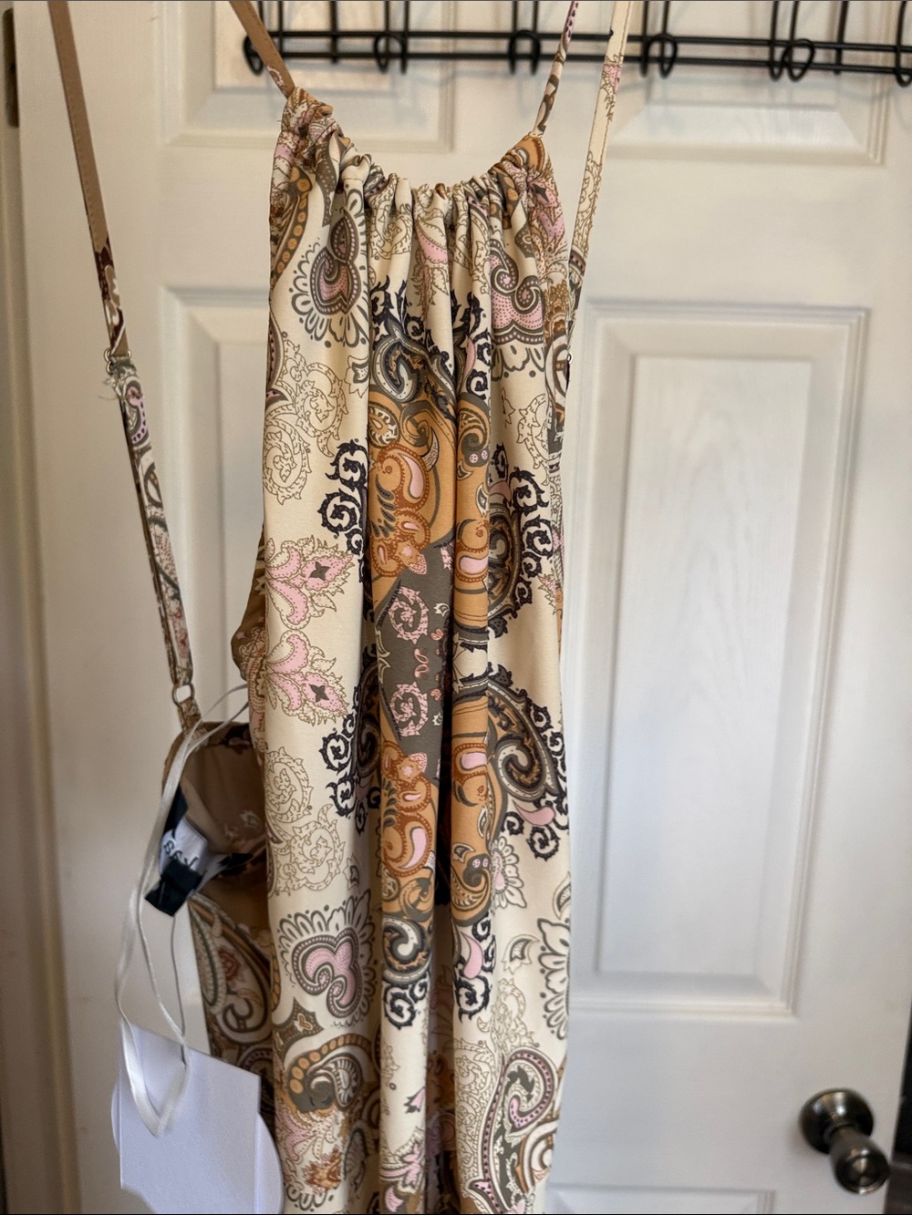 NWT Aakaa Paisley Panel Curtain gown  in Tan, Cream, Gold and Pink size medium